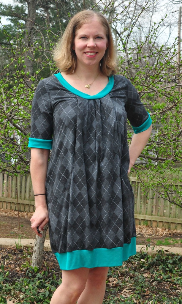 Creative Counselor: Great review of the Pockets Full of Posies pattern!